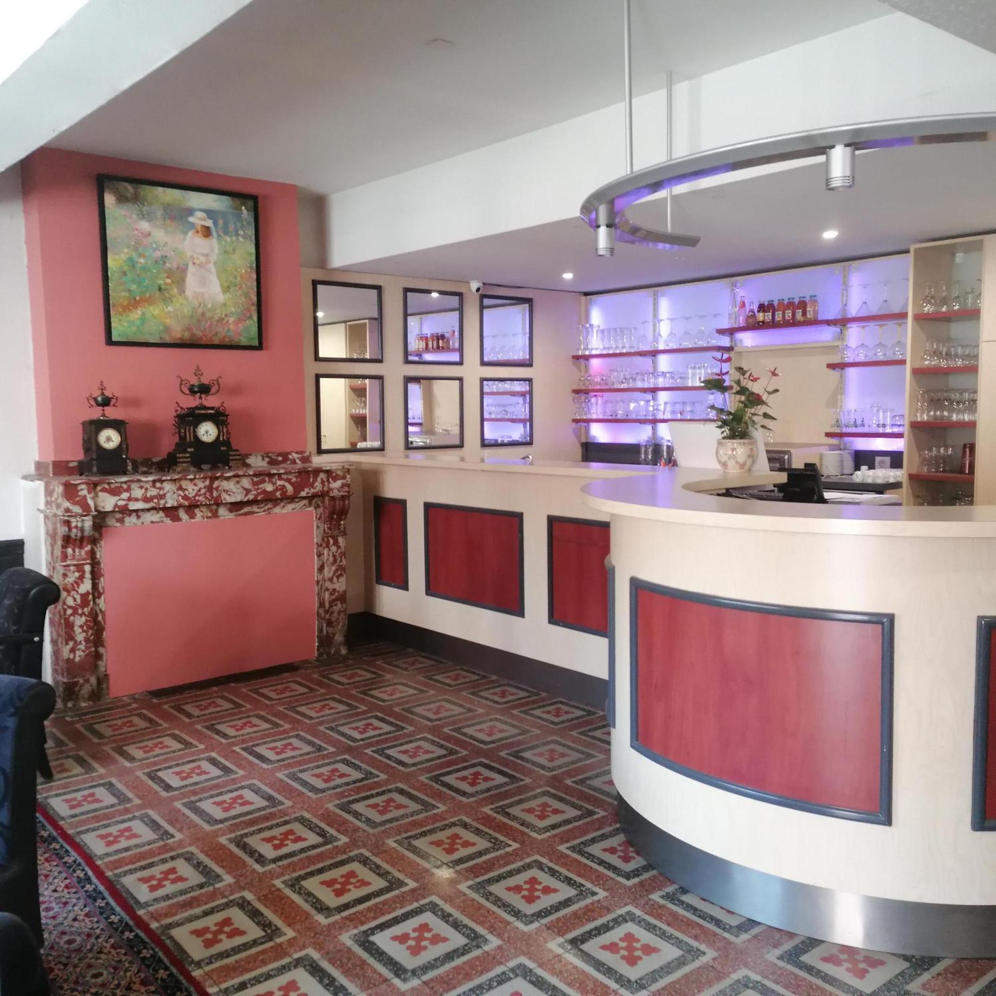 Hotel Le Normandy Beaumont-de-Lomagne Exteriör bild